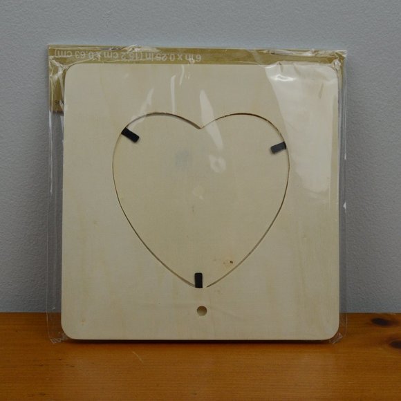 Just in time Valentine's Day DIY Wood Heart Frame - Picture 2 of 2